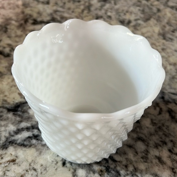 Vintage Fire King Hobnail Milk Glass Planter - Picture 5 of 6